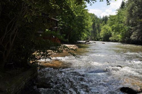 Fightingtown Creek Frontage Trinity Waters