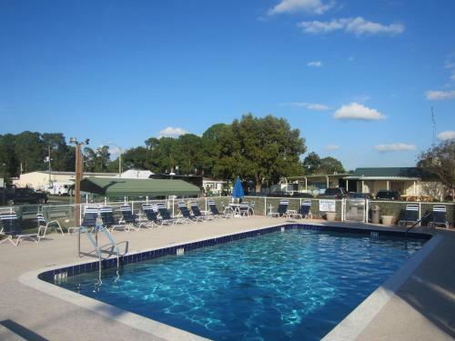 Southern Palms Park Model 7