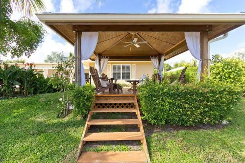 Deerfield Beach Tropical Oasis