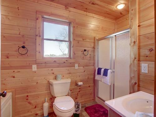 Bear Cub Hideaway Cabin