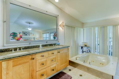 Executive Canal Home And Dock