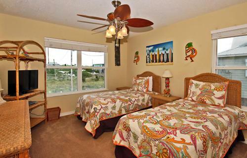 Cabana Beach House Holiday Home