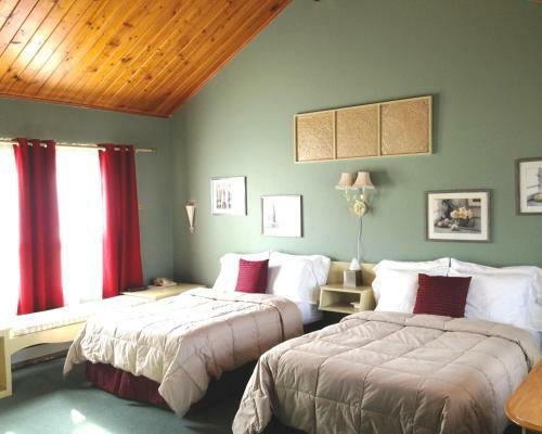 Posada Vinehurst Inn & Suites