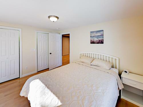 22 Sunrise Lane Home