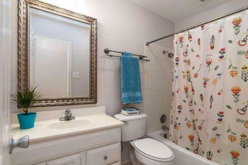 Horseshoe Bay Condo
