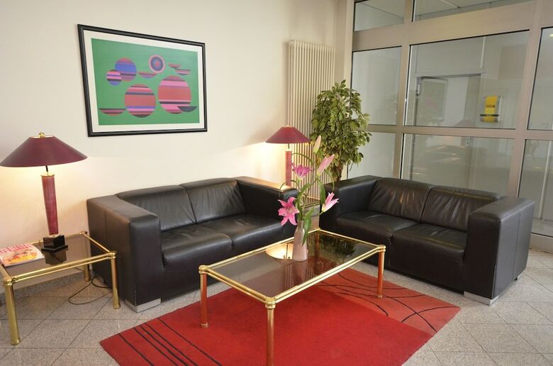 Top Cityline Hotel Panorama Inn