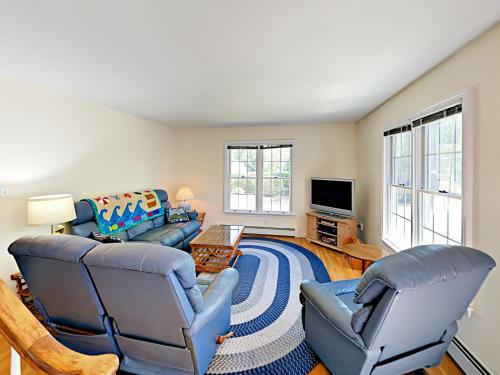 63 Harbor Road House