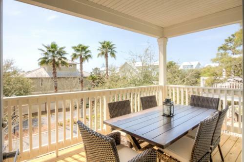 Grande Pointe Home