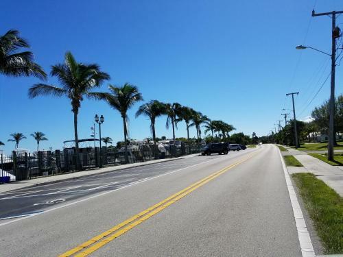 House 3 Min From Beach