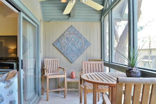 1414 Courtside Villa