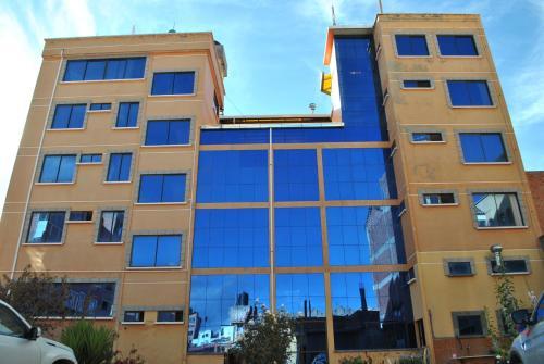 Hotel Perla Del Lago