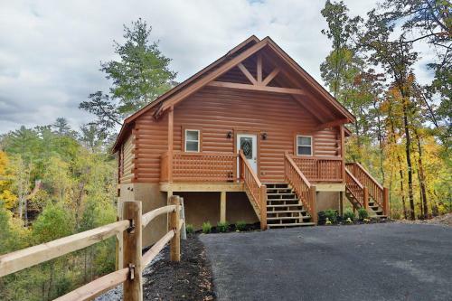 651 Country Oaks Dr Cabin