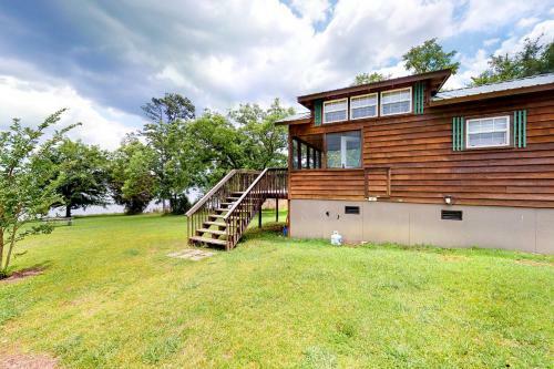 Rocky Creek Cabin B