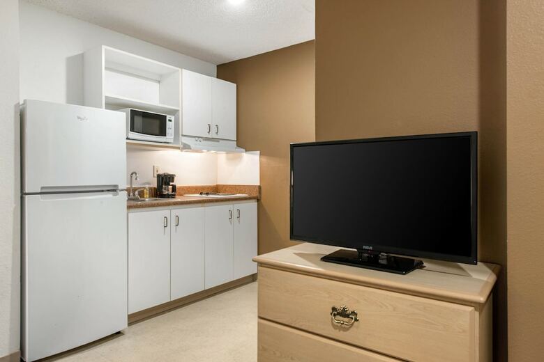 Suburban Extended Stay Hotel Lakeland North