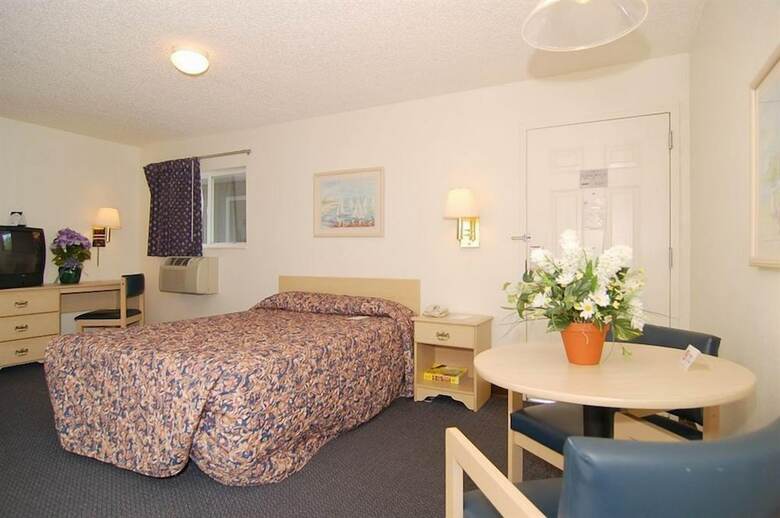 Suburban Extended Stay Hotel Lakeland North