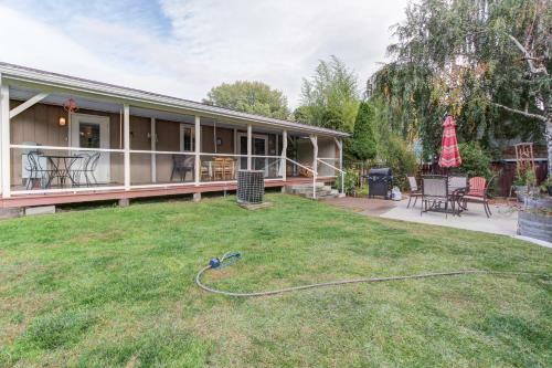 Sonny's Pool House