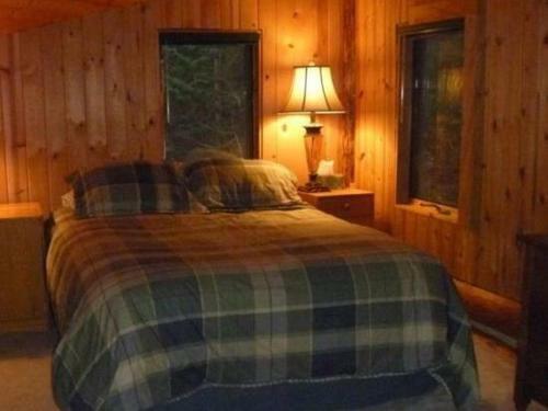 Holiday Home 97mf Lakefront Cabin W/private Dock
