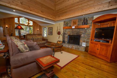 Welcome View Point Five-bedroom Holiday Home