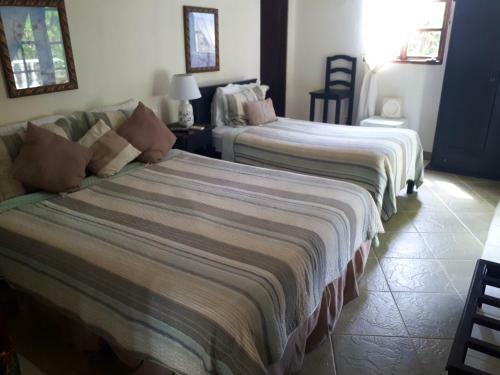 Hibiscus House Bed And Breakfast