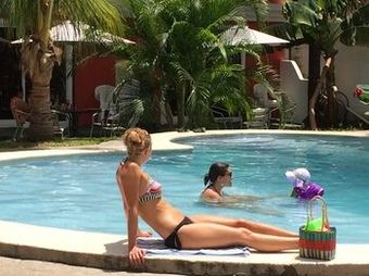 Hotel Sabas Beach Resort