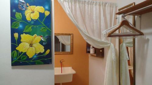 Hostal Hacienda Tropical Guest House