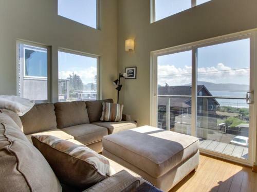 Netarts Bay And Ocean Views