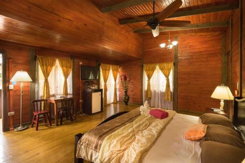 Blue River Resort & Hot Springs