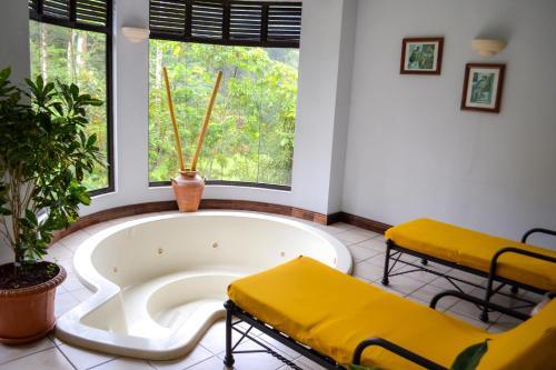 Hotel El Tucano Resort & Thermal Spa