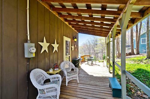 Villa Lakeside Cabin