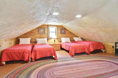 Villa Lakeside Cabin
