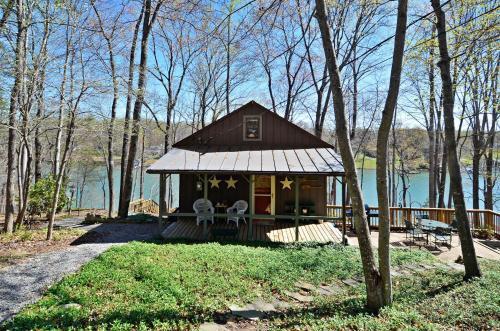 Villa Lakeside Cabin