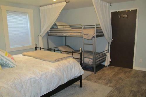 Apartamento Bay Point Lakefront 5b Down