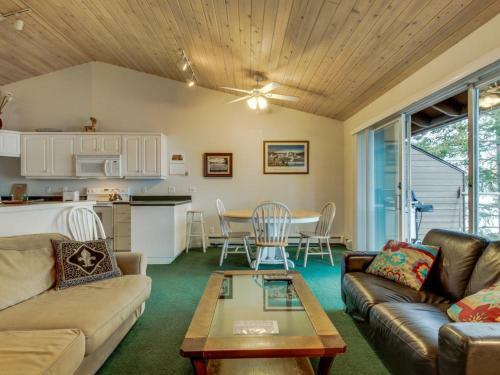 Bay Point Lakefront 3a