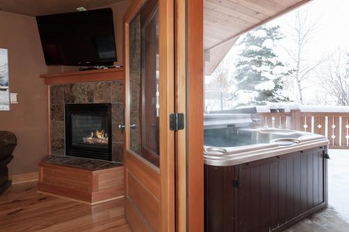 Highland Huckleberry Lodge Home