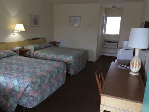 Crystal Sands Motel