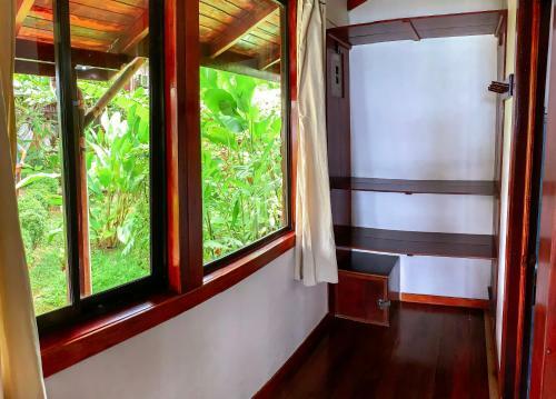 Las Cotingas Lodge