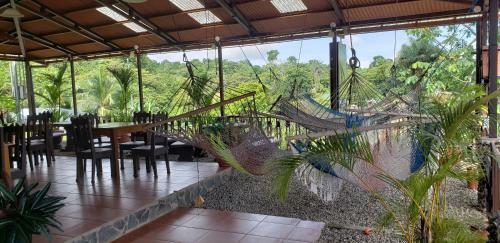 Hotel Cabinas Pura Vida