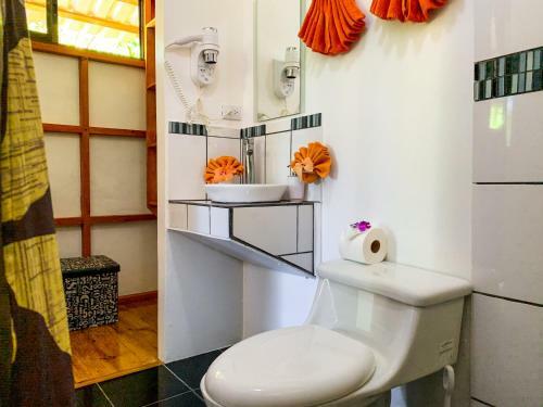 Las Caletas Lodge