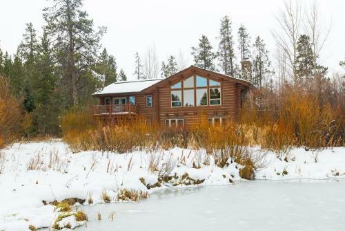 3770 Lake Creek - Three Bedroom Home