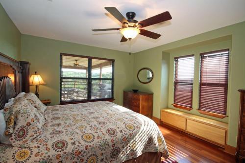 Star House Home