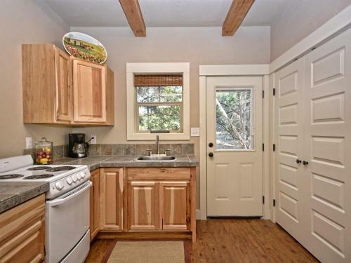 Cabins At Flite Acres-mountain Laurel