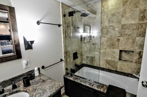 Apartamento 140 Twelfth South East #1079 Apts