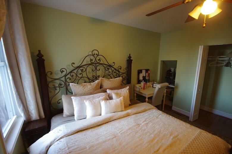 Birdhouse Bed And Breakfast