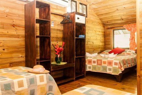 Hotel Pirate Cove