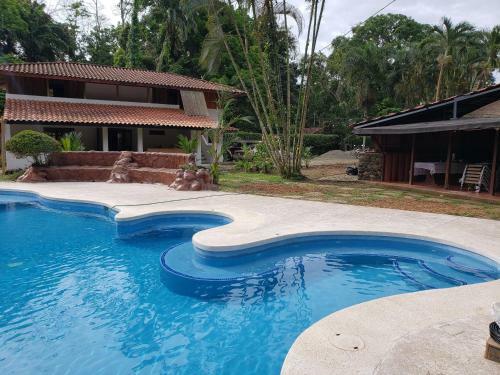 Lodge Bungalow Mal�
