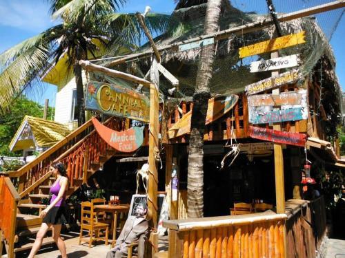 Hotel Sea Breeze Inn