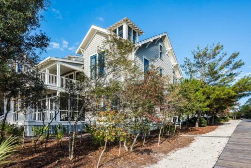 Watersound 11 S. Lake Bridge Lane Home