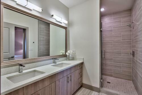 Hotel The Pointe By Wyndham Vacation Rentals