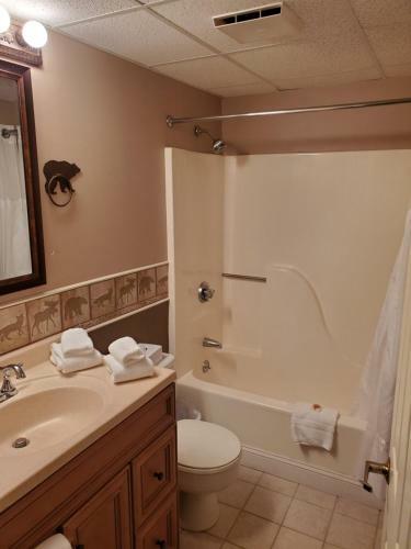 Hotel Golden Eagle Lodge Resort