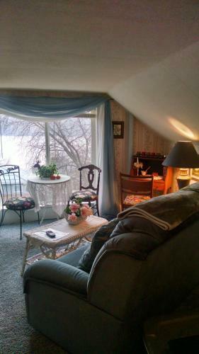 Lake Valley Legends B&B